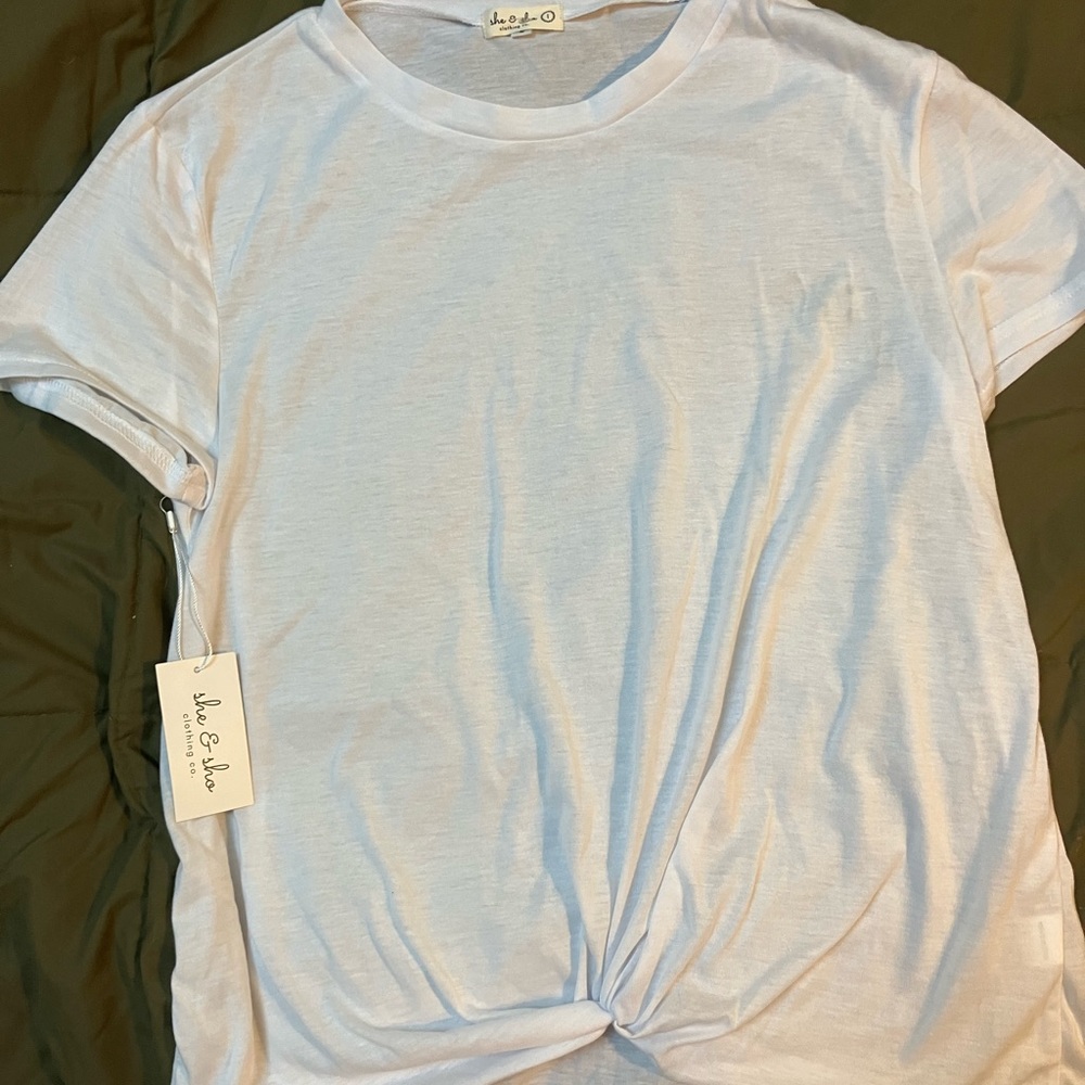 she&she white twist tee